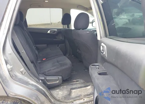 2016 Nissan Pathfinder S z USA, uszkodzony, nr VIN 5N1AR2MN1GC621490